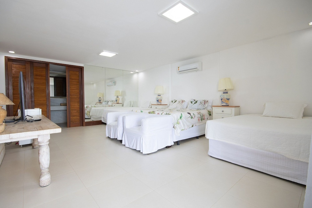 Casa dos Corais - Foot in the Sand by Carpediem