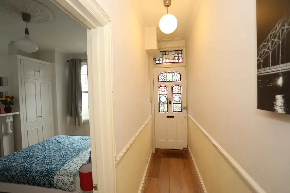 Huge 3 Bed Garden Flat