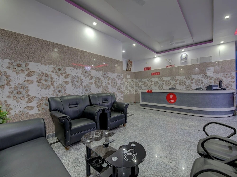 Dhanraj Residency by OYO Rooms