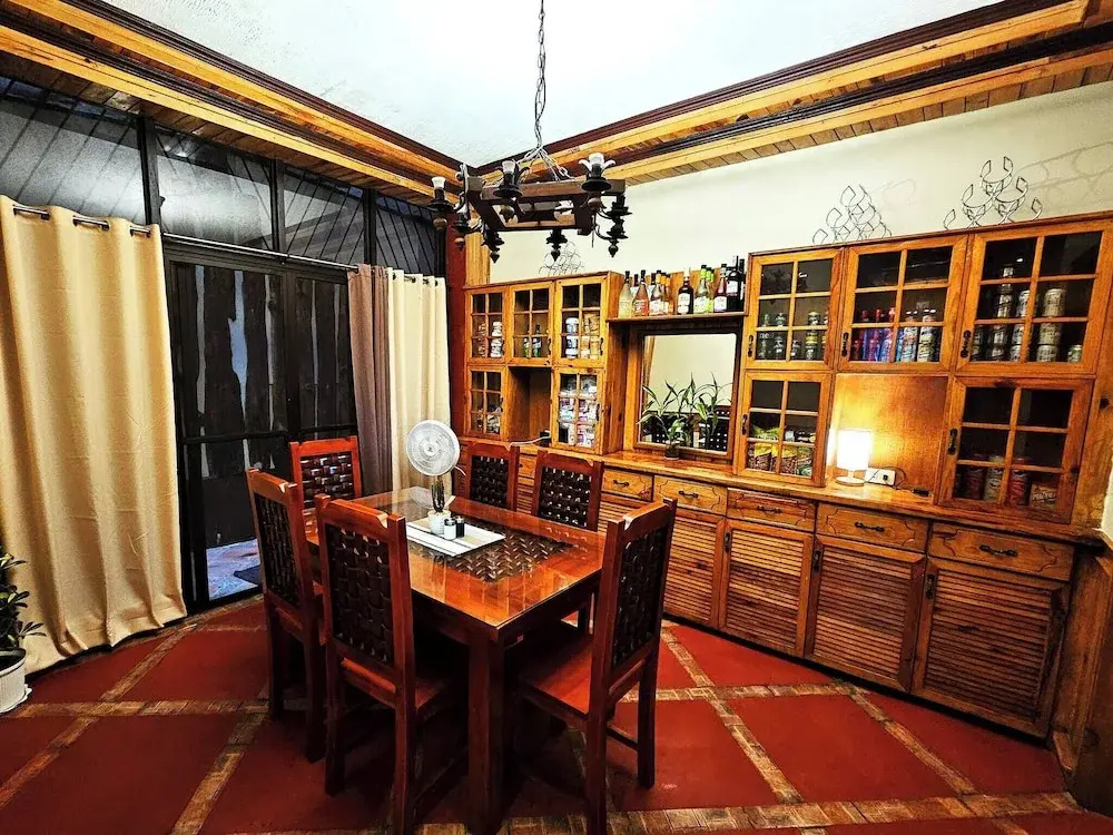 Room-attic Room 3B Transient Baguio Wifi