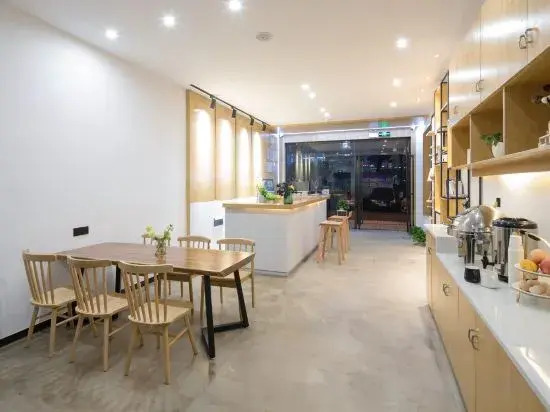 友米·好young酒店(常德体育中心店)