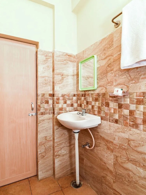 OYO 23311 Hotel City Heart