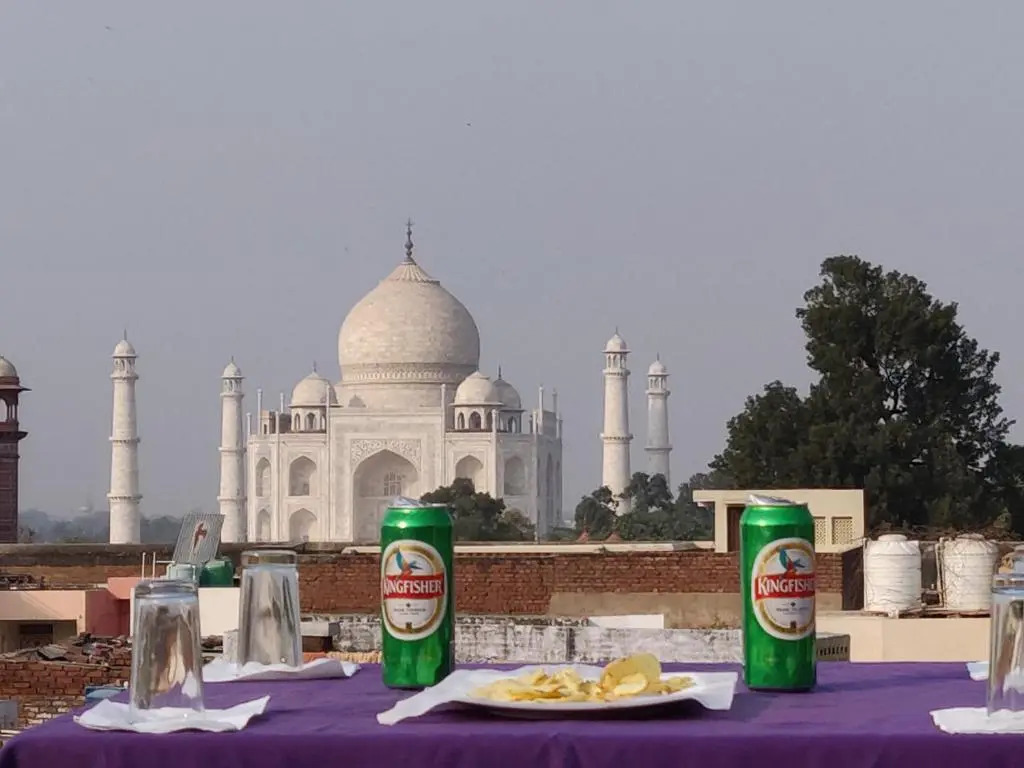 Joeys Hostel Agra - 200m from Taj Mahal