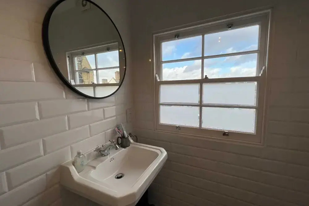 Bright 1 Bedroom Apartment in Hackney Near Colombia Road