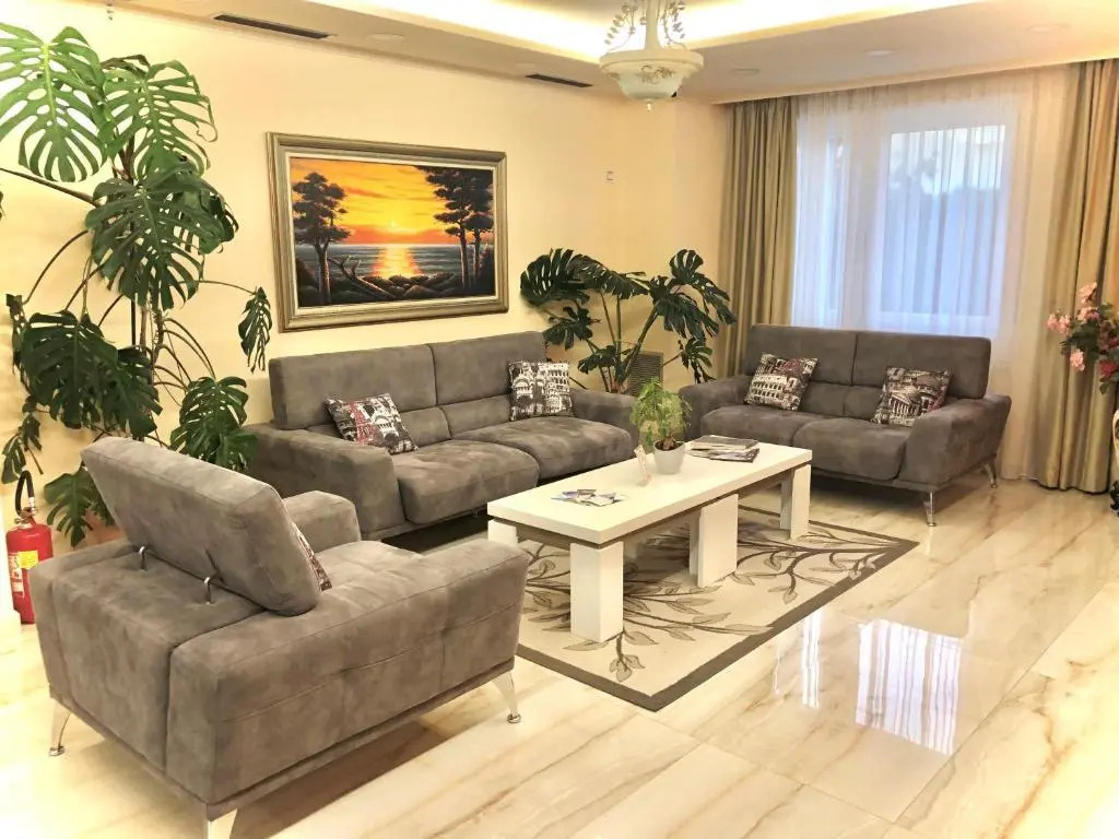 Dora Residence
