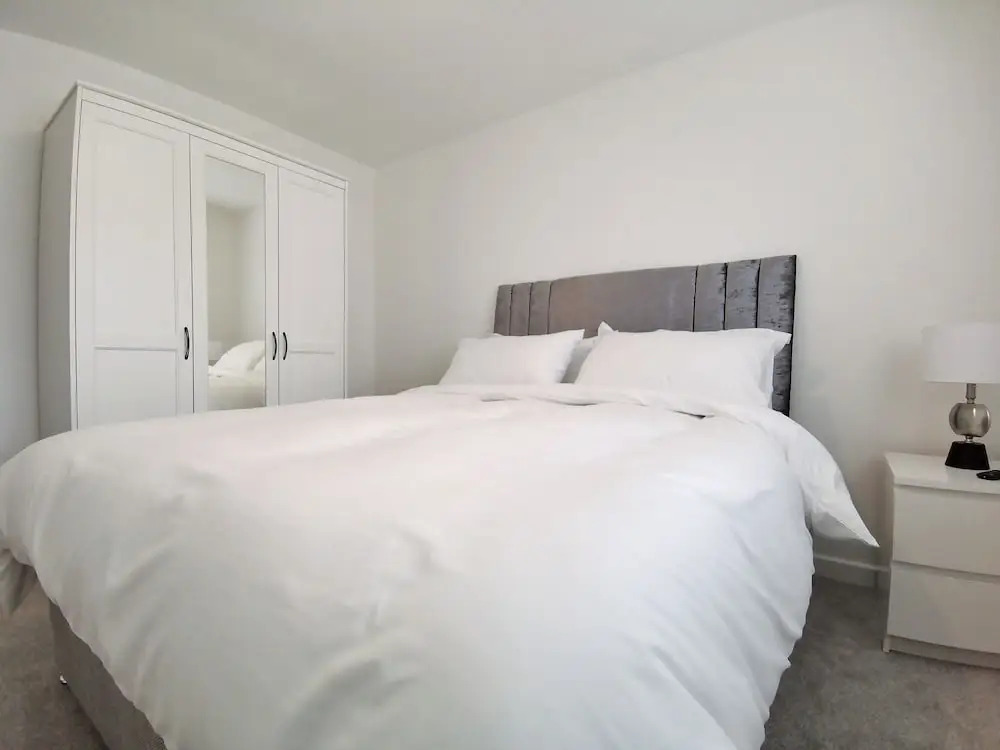 Hayes Apartment
