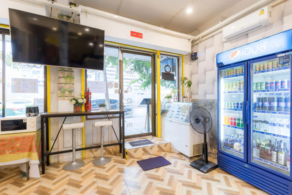 Lemon Hostel