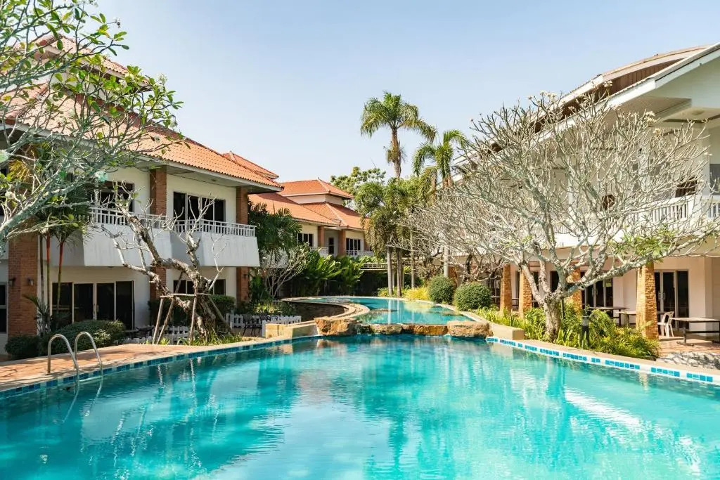 Thara Cholapruek Resort