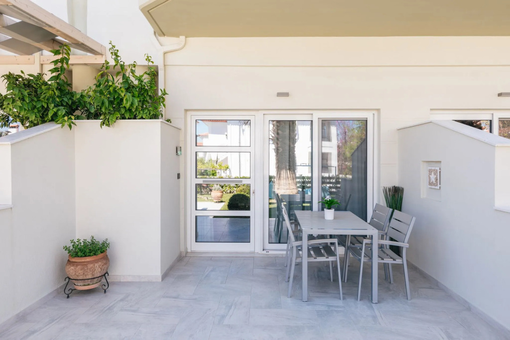 Minthi Boutique Apartments