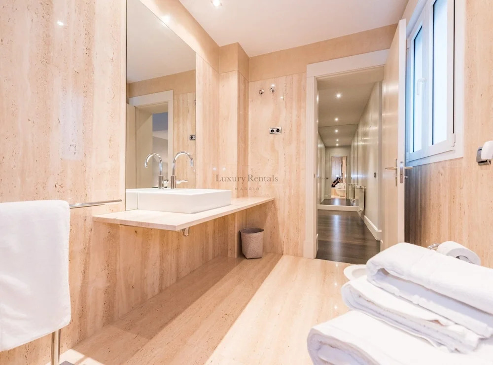 2 bedrooms Golden Mile barrio Salamanca ( Serrano I )