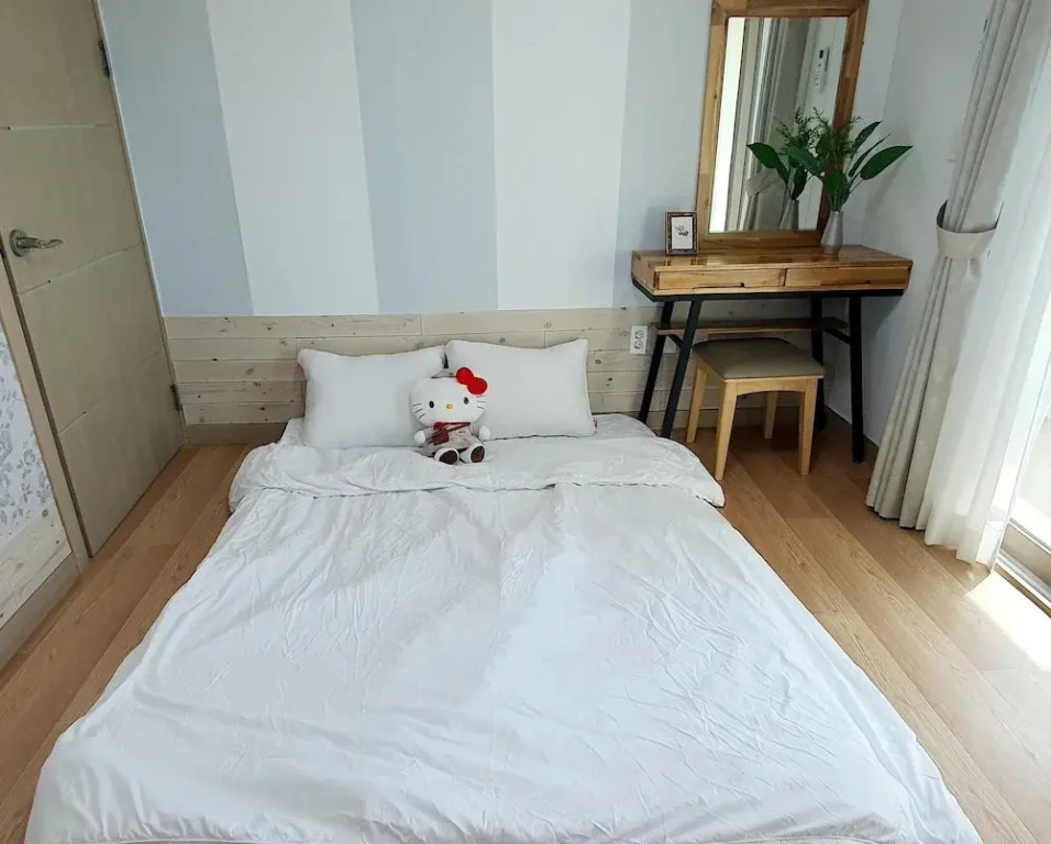 Jeju BasaFan Spa Pension