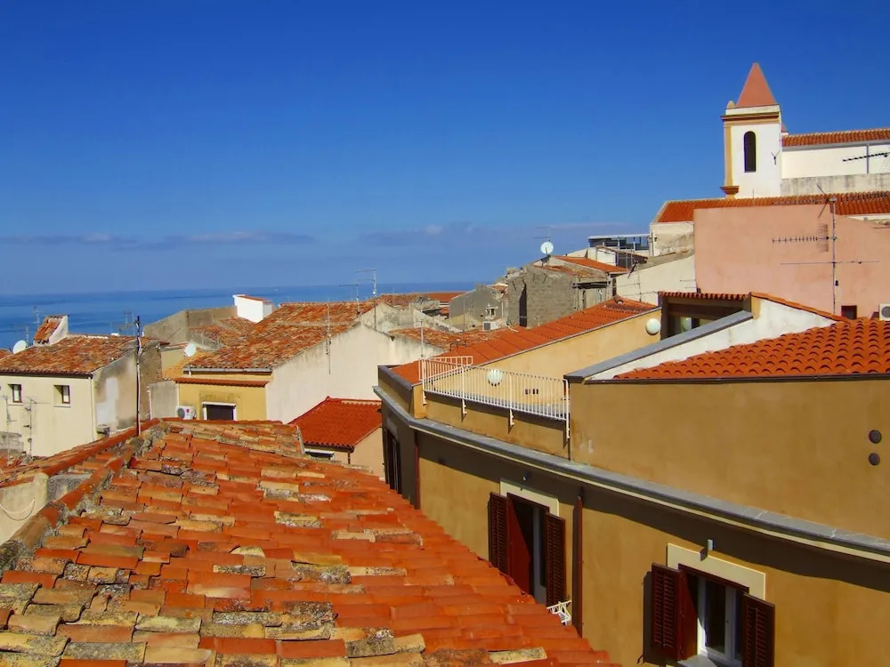 Three bedrooms apartment with large terrace overlooking rooftops of old town