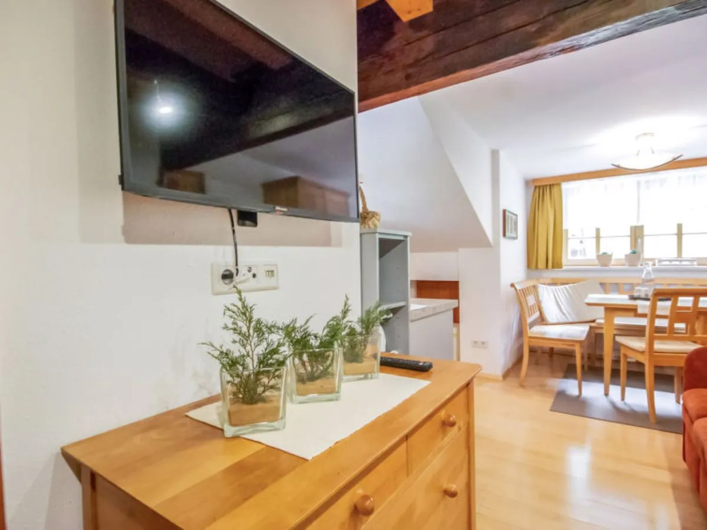 Beim Holzschnitzer 34296