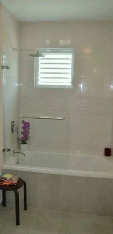Dorado Centrally Located Guest House