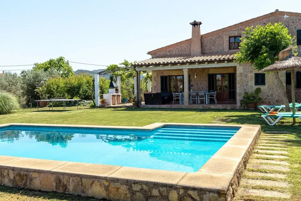 Villa in Alcudia With Private Pool & Terrace