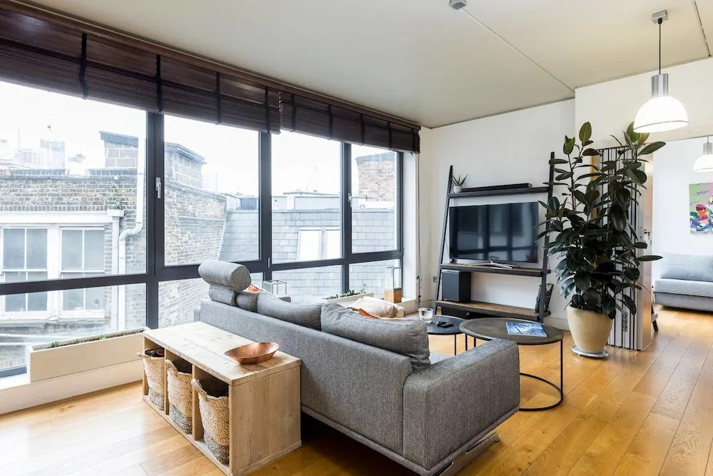 Spacious 2BR Modern Home in Shoreditch