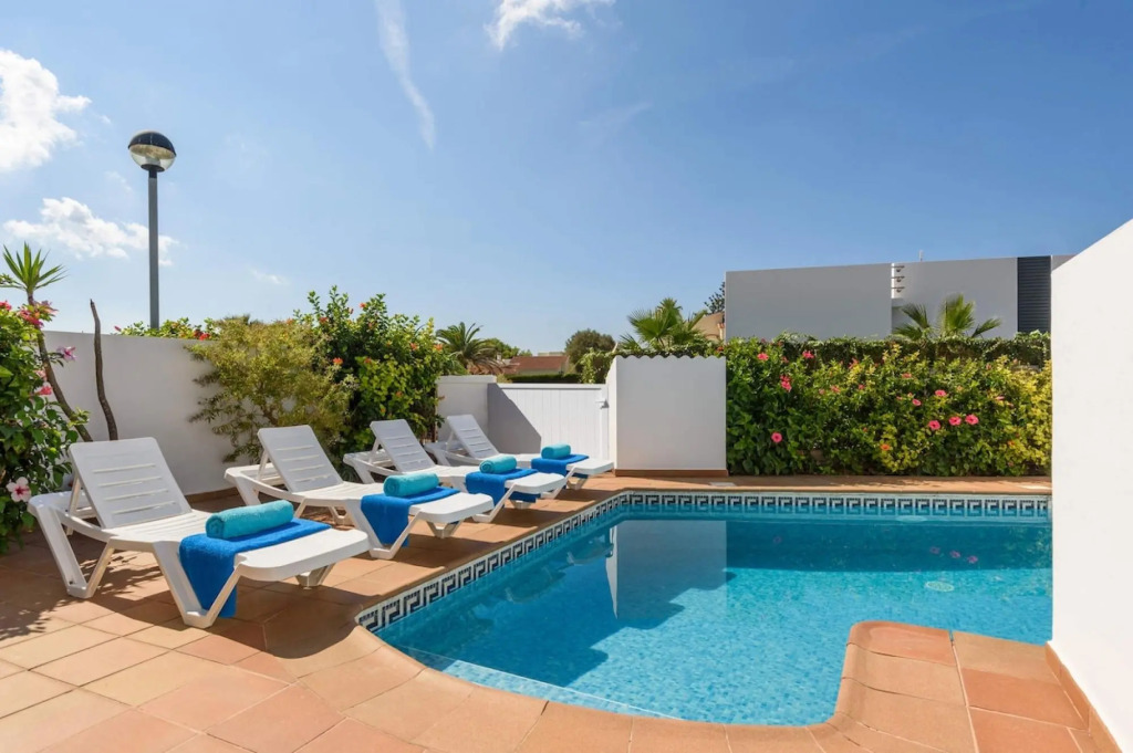 Arena 2 bedroom villa, Cala Blanca