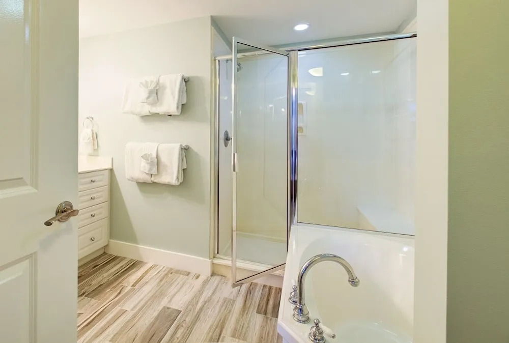 Waterscape A216 2 Bedroom Condo