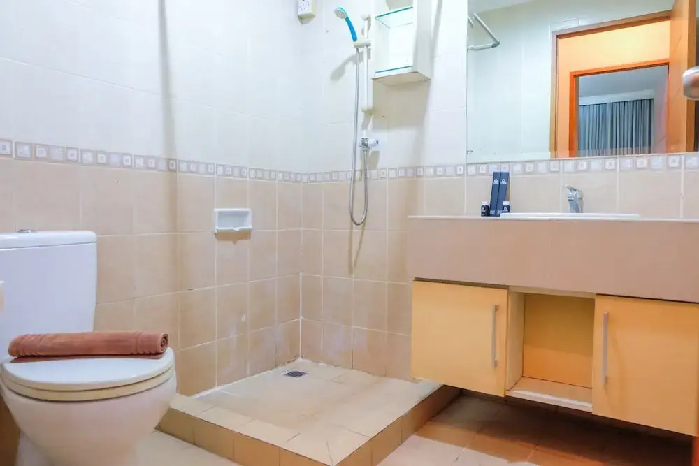 2-Br HamptonS Park, Tower C Lt.17 Unit 17H