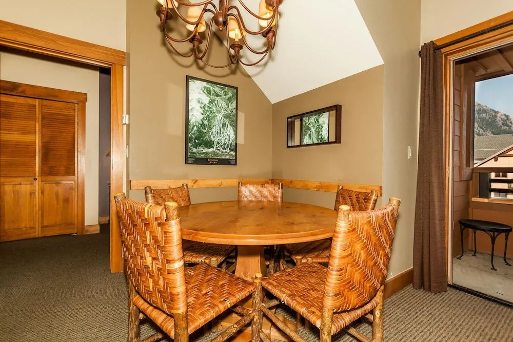 Springs #8905 - 2 Br Condo