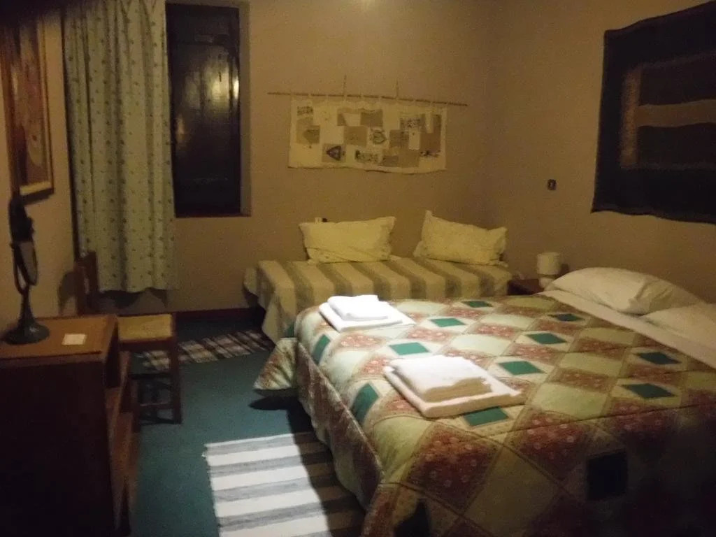 B&B23
