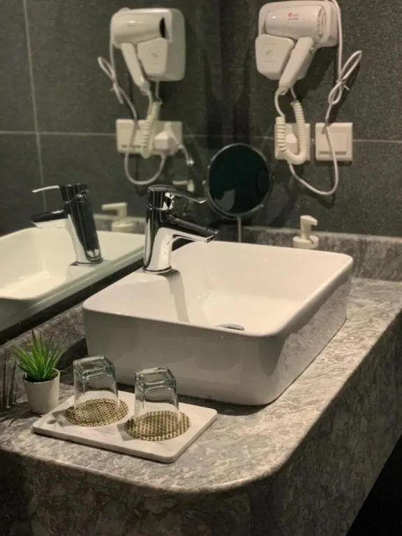 ساس رتل للوحدات السكنية المفروشة