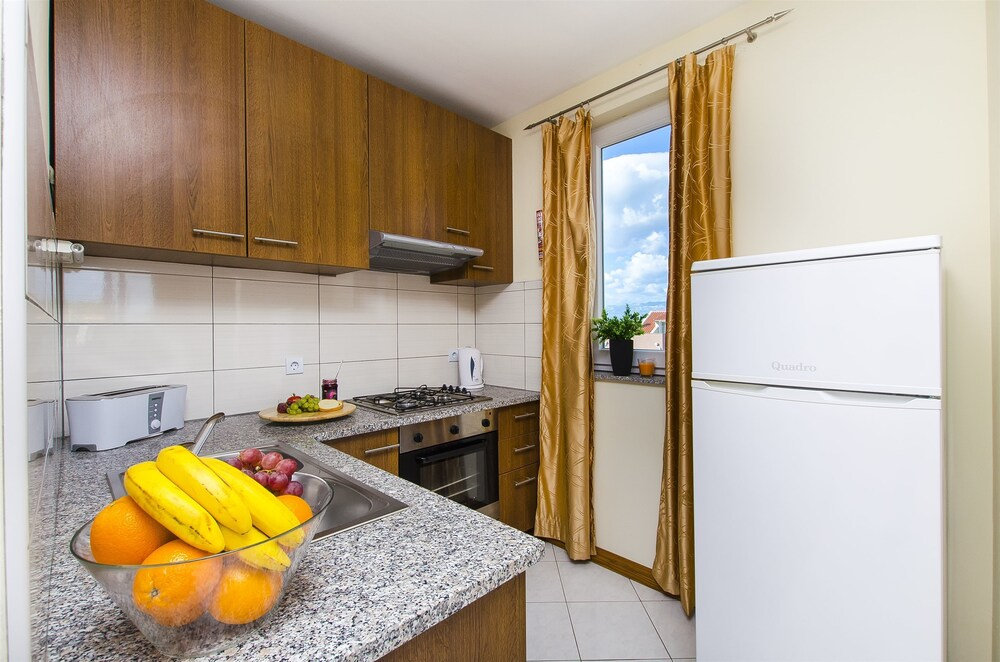 Apartments Glavan
