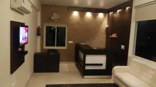 aster inn - near Taj Mahal