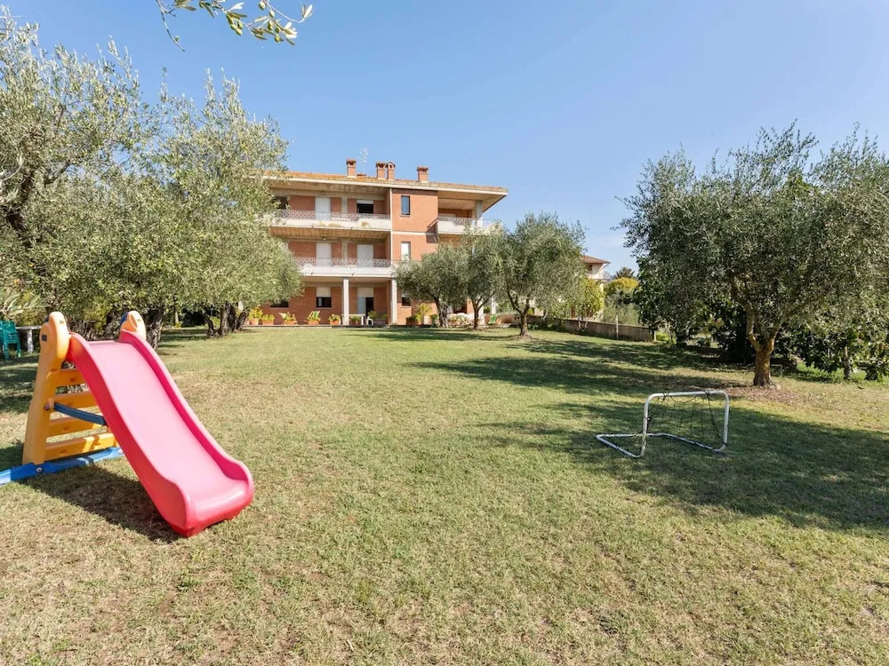 Home in Tuoro sul Trasimeno Near Lago Trasimeno