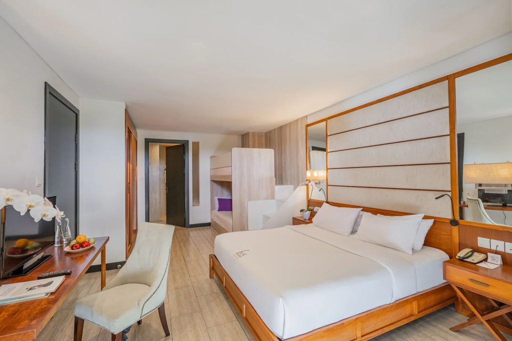 Lv8 Resort Hotel