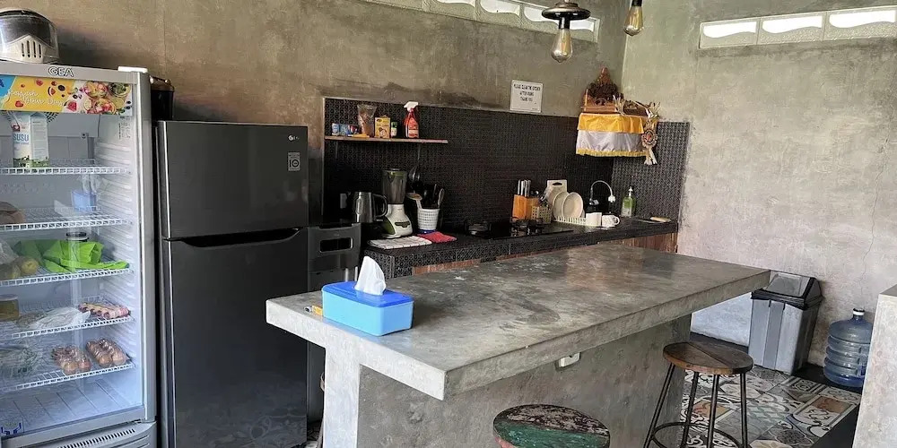 Pis Bolong Canggu