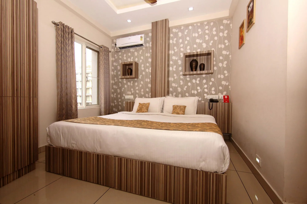 Hotel Reegate Inn Near South Railway Station