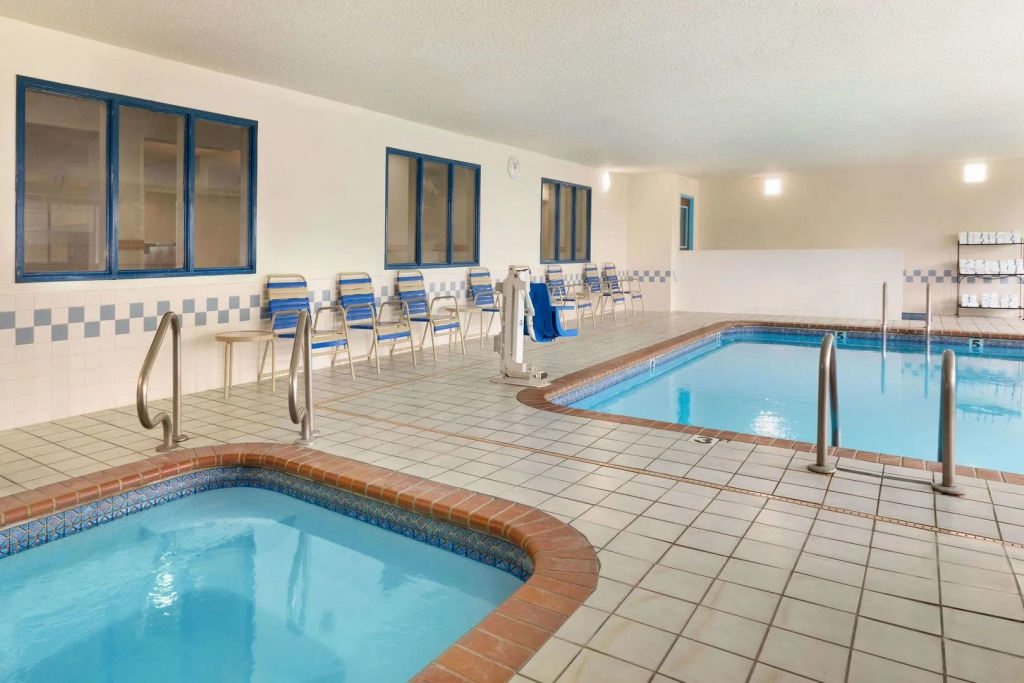 Sleep Inn & Suites Salina I-135