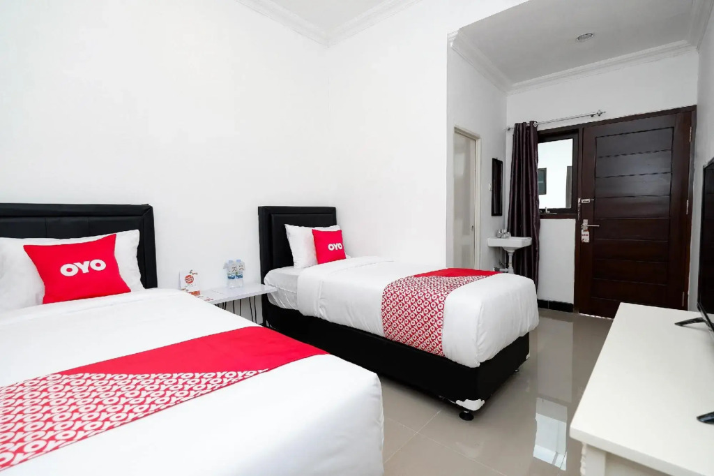 Four D'home By Oyo Rooms