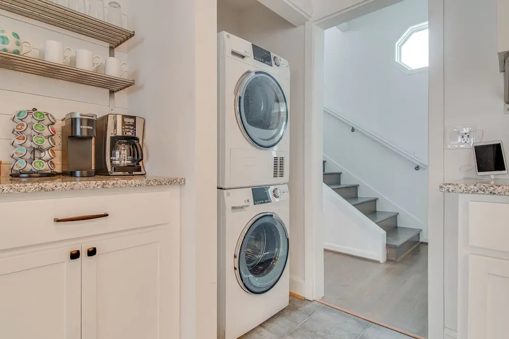 New Listing! Remodeled Getaway In Eclectic Enclave 2 Bedroom Home