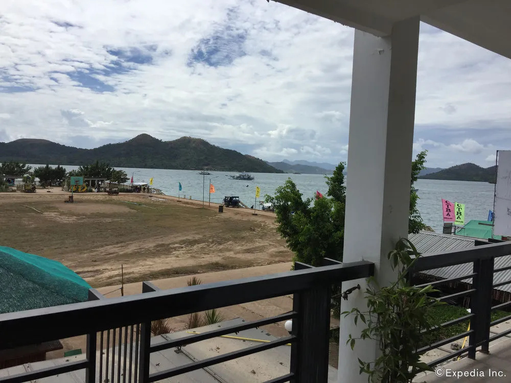 Coron Gateway Hotel and Suites