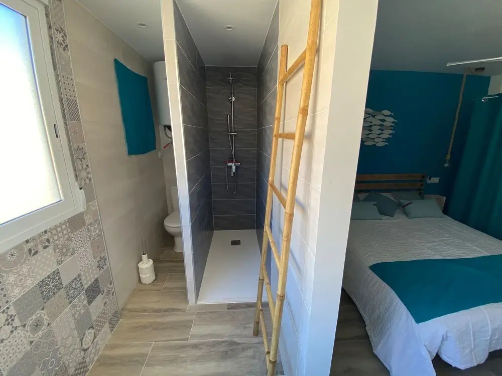 Sea View Apartment 50 Meters From the Beach
