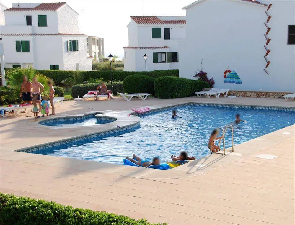 Las Bouganvillas