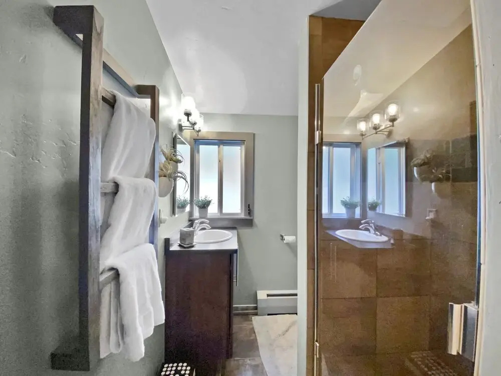 Falcon Condos N4 3 Bedroom Condo by Redawning