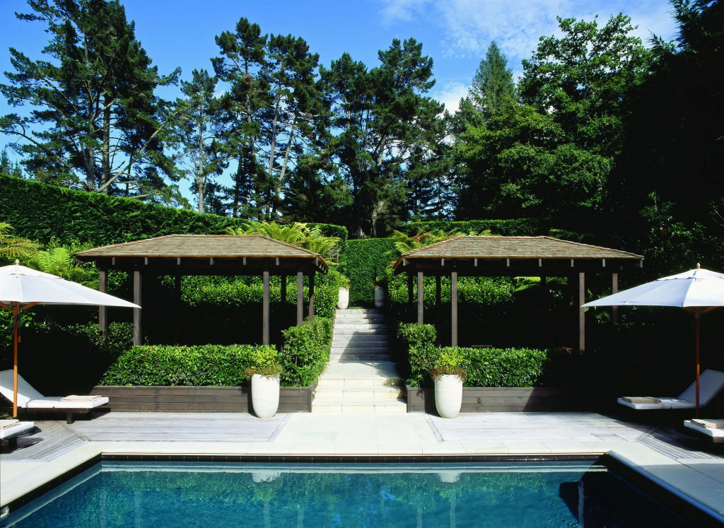 Huka Lodge, Beckons