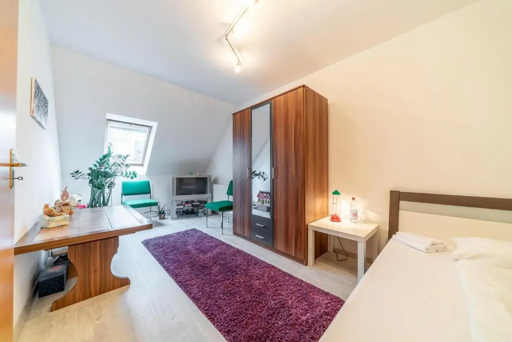 Private Rooms