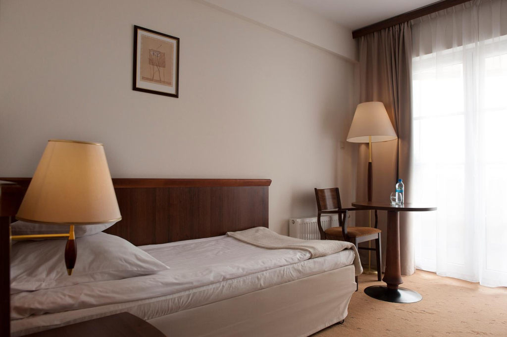 Hotel Edison Poznań Lotnisko Ławica