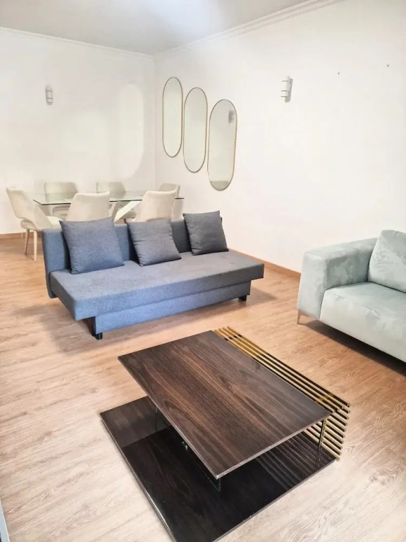 Modern Lisbon Apartment
