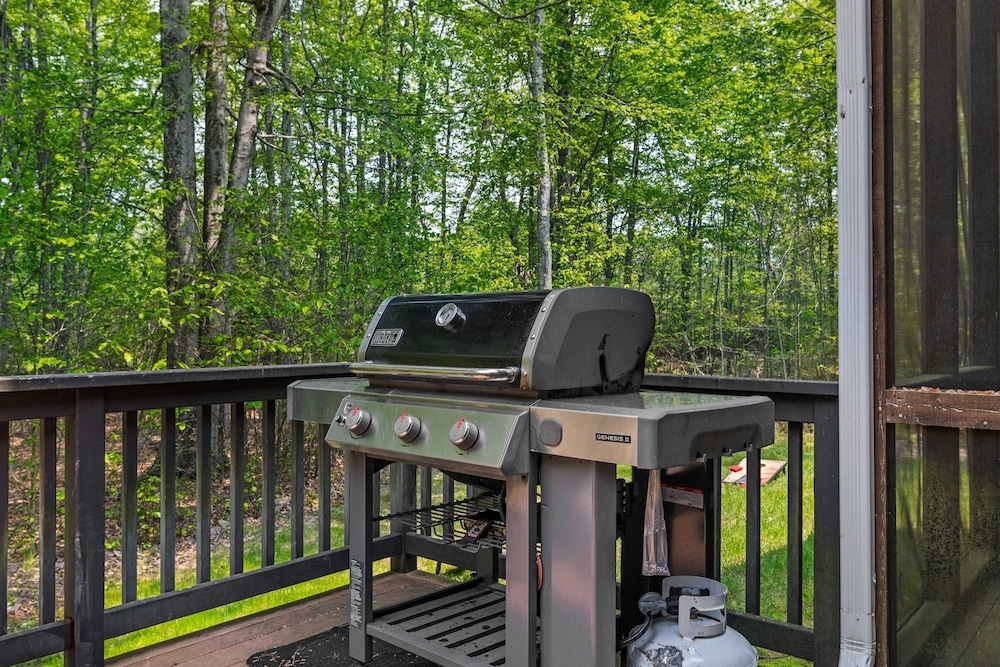 Mins2 Jfbb Split Rock With Hot Tub and Game Room