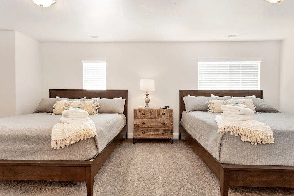 Rim Rock At The Casitas 3 Bedroom Apts