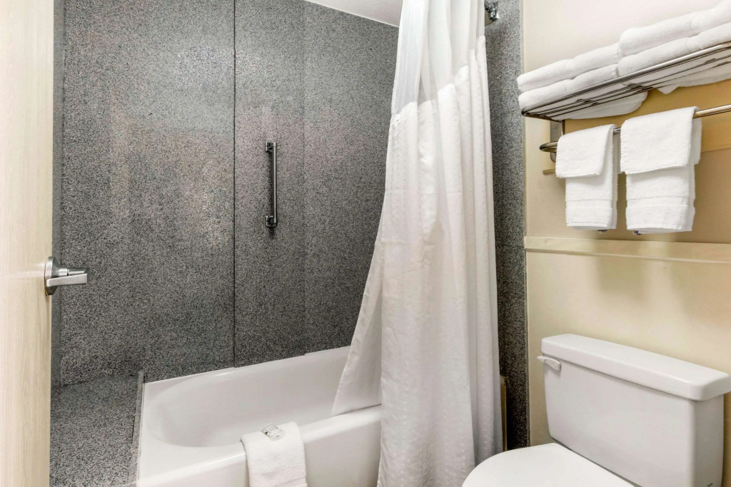 Quality Inn Memphis Airport