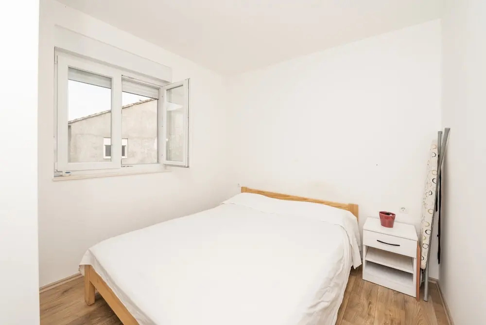 Modern Apartment Domina, With Balcony and Parking