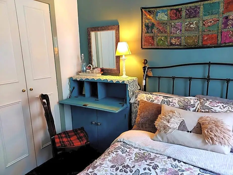 Dean Village Cottage