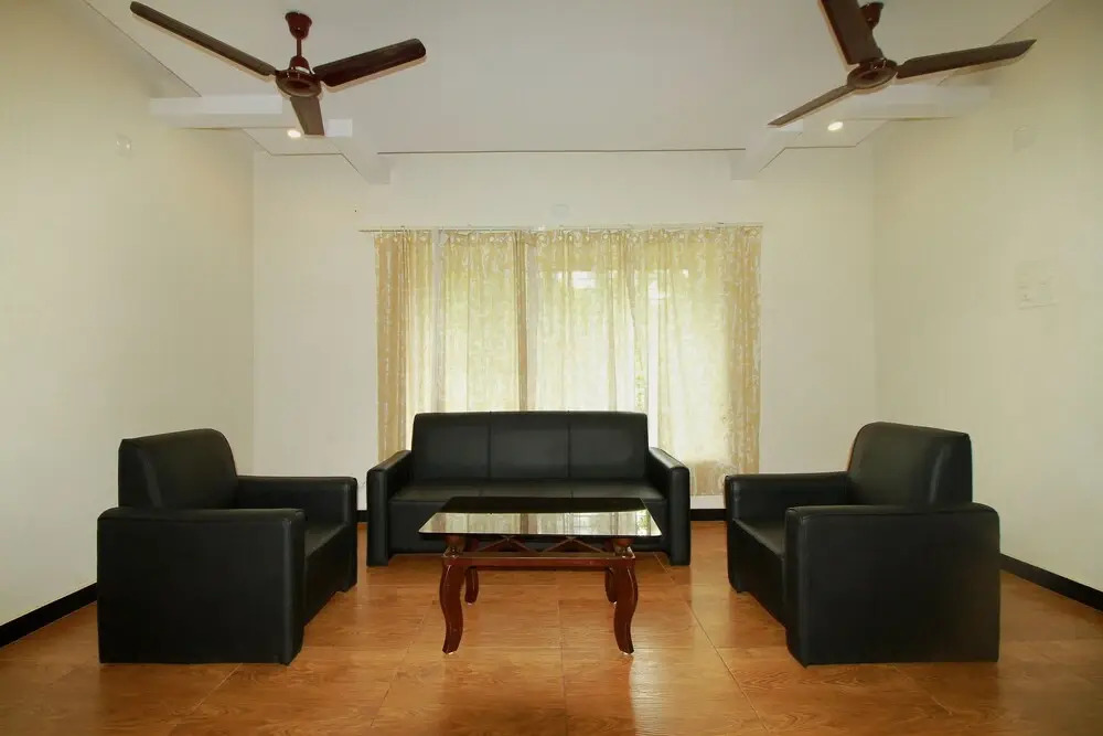 OYO 22276 Sujitha Service Apartments