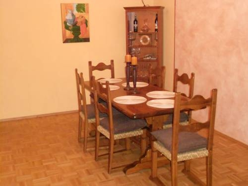 Serena Suites Serviced Apartments